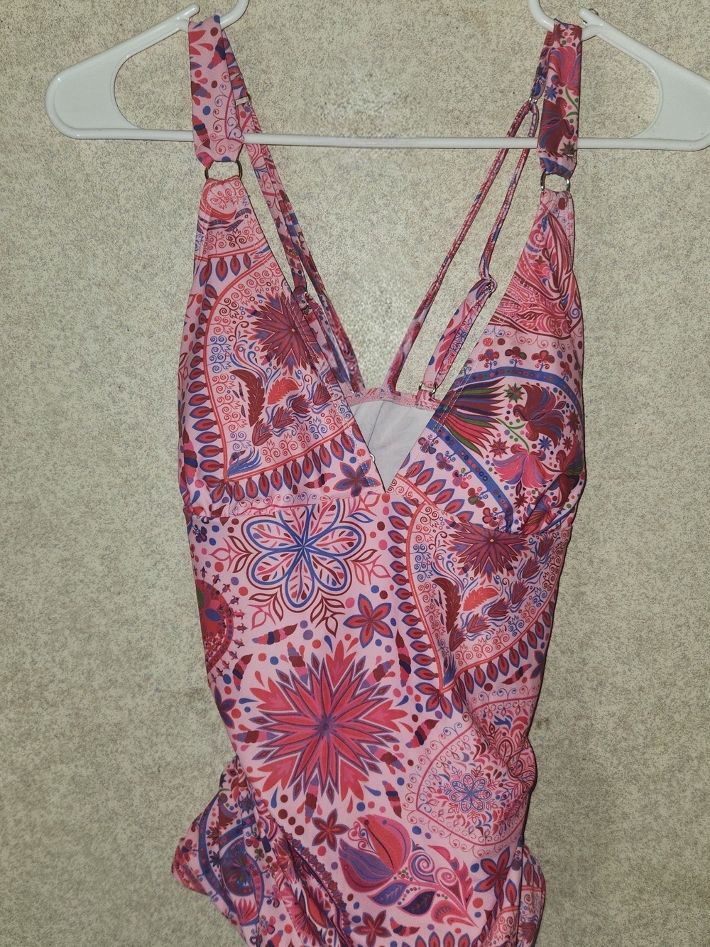 Cupshe Paisley One Piece in Pink & Blue